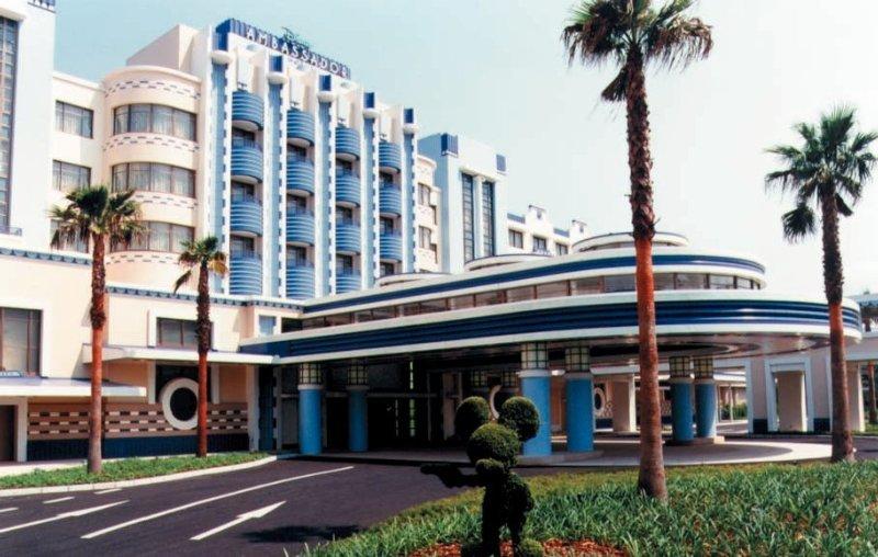 Disney Ambassador Hotel Чиба Екстериор снимка