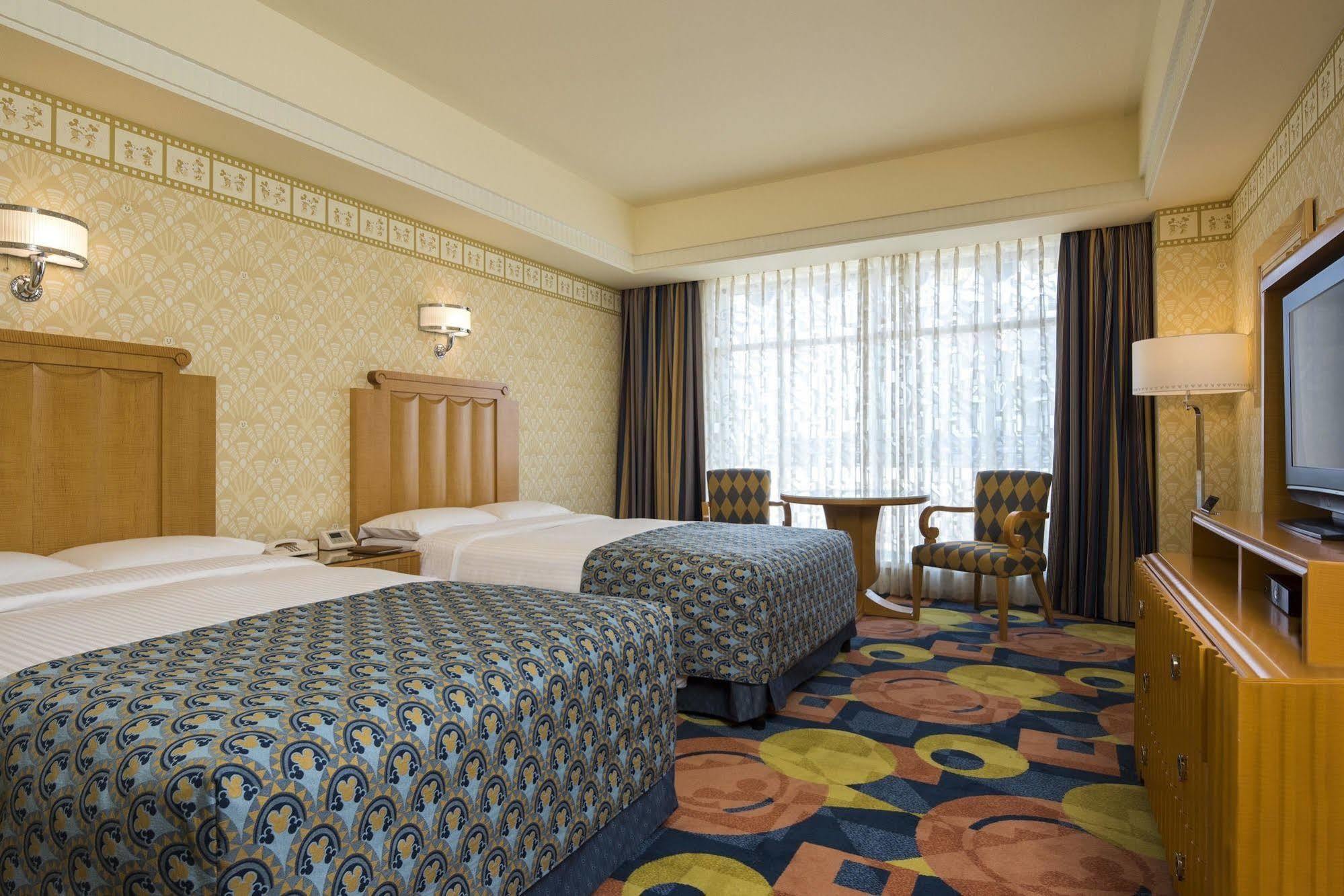 Disney Ambassador Hotel Чиба Екстериор снимка