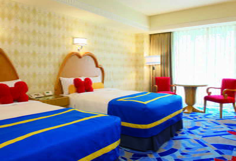 Disney Ambassador Hotel Чиба Екстериор снимка